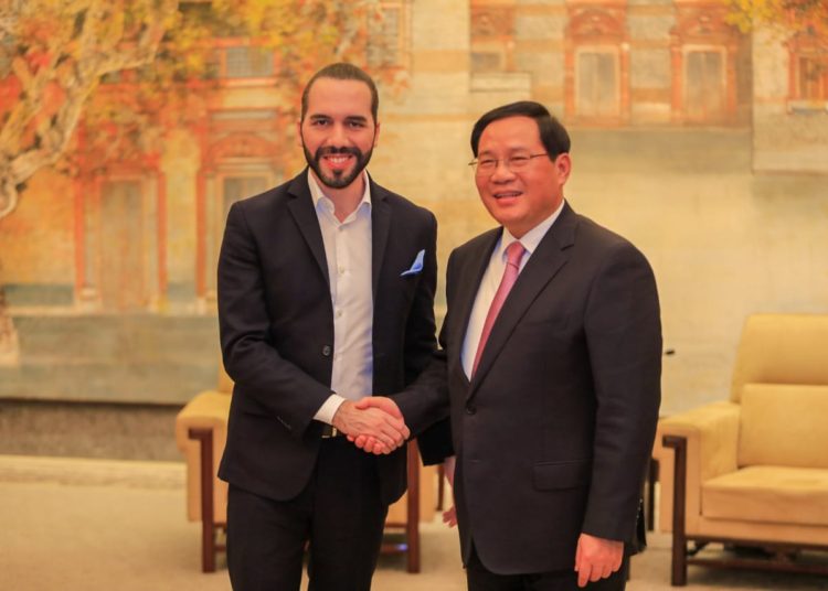 Nayib Bukele concluye visita a China