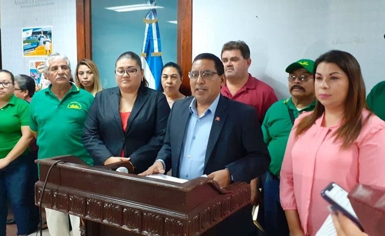 Piden citar a ministra de Turismo para que explique el no pago de bonos a empleados del ISTU