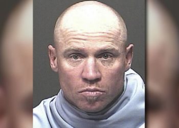 Un adicto fue quien disparó en iglesia de Texas por ser «muy cercano al Señor»