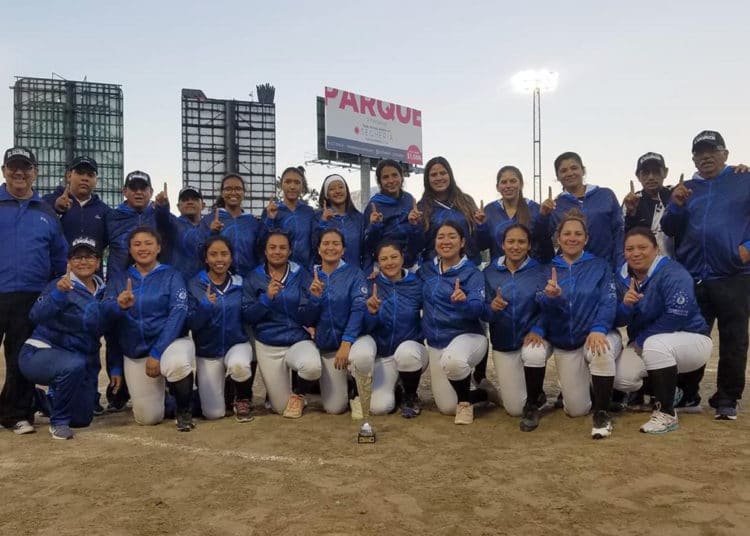 El Salvador campeón centroamericano de sóftbol femenino