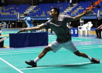 Uriel Canjura gana histórica medalla de oro en open internacional de bádminton