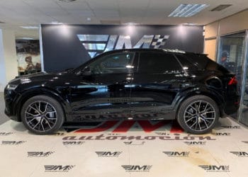 Demandan a una pareja a pagar miles de dólares porque su hija rayó diez autos nuevos