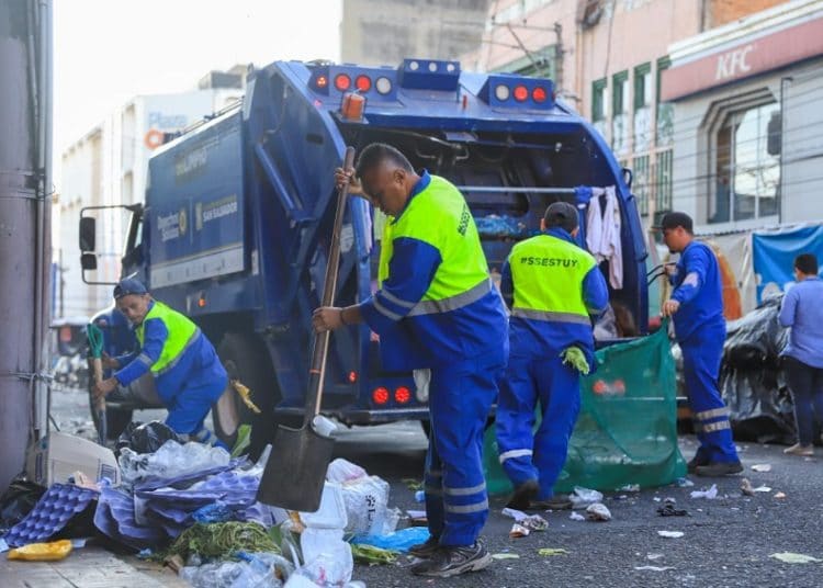 Recolectan más de 450 toneladas de basura en las calles de San Salvador tras festividades navideñas