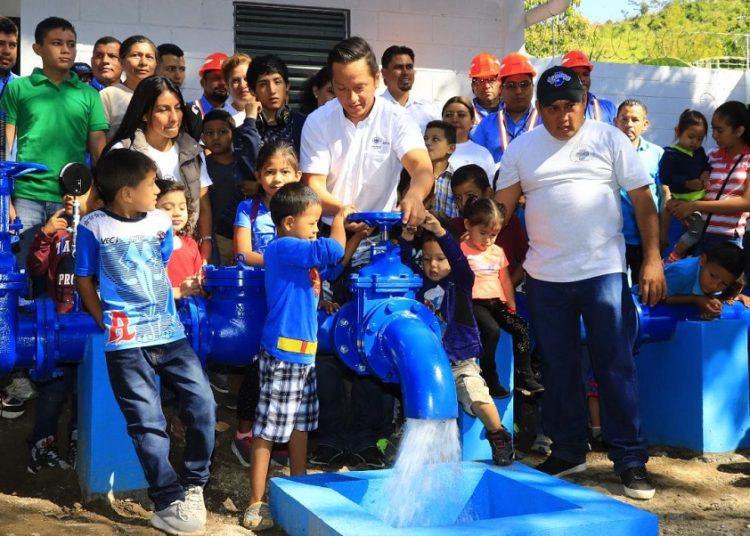 Presidente de ANDA inaugura pozo en San José Villanueva