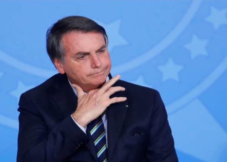 El presidente de Brasil Jair Bolsonaro admite que podría padecer cáncer de piel