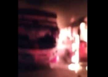 Se incendian tres autobuses de la ruta 26 en San Jacinto