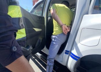 Detienen a colombiano por conducir en estado de ebriedad