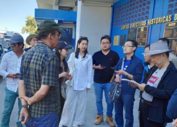 Técnicos de China recorren Estadio Cuscatlán para proyectar la construcción de un nuevo estadio nacional