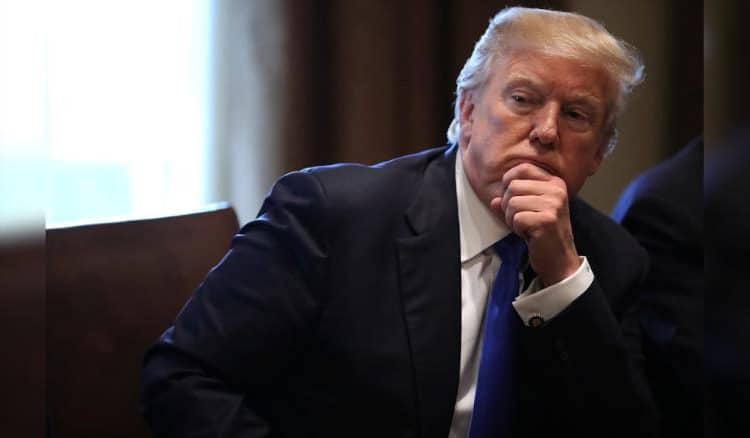 En reporte de la Comisión de Inteligencia de la Cámara acusan a Trump de abuso de poder y obstrucción