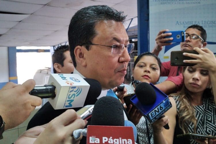 Diputado Salgado confía que relación entre El Salvador y EE.UU. no se afecte por visita de Bukele a China