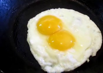 Comer tres huevos o más por semana aumenta riesgo de muerte prematura