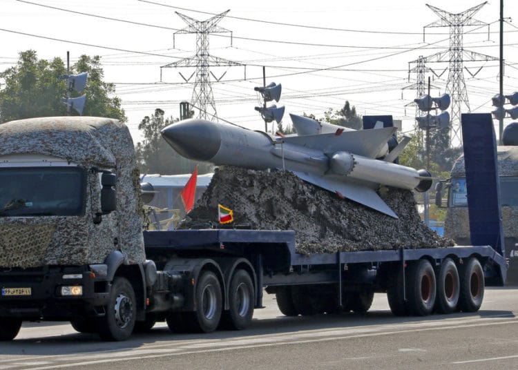 Israel considera como una opción bombardear a Irán «para evitar que obtenga armas nucleares»