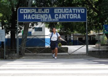 A los 7 años le amputaron los brazos, ahora quiere ayudar a otros jóvenes de su edad