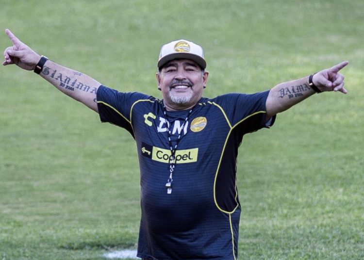 Maradona gana demanda a Dolce&Gabbana y deberá indemnizarlo 70 mil euros
