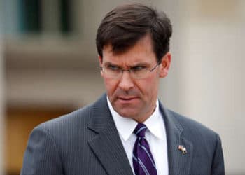 Gobierno de EE.UU. está listo para apoyar «cualquier acción en Venezuela», dice secretario de Defensa