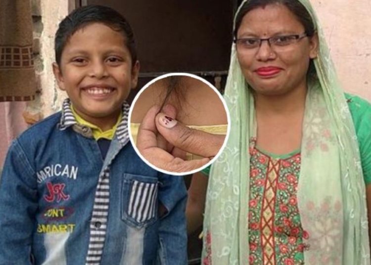 En la India un niño nacido con ‘cola’ es venerado como un ‘dios mono’