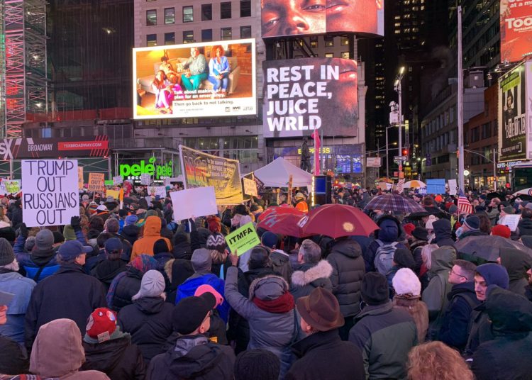 Miles se manifestaron a favor de un juicio político contra Donald Trump