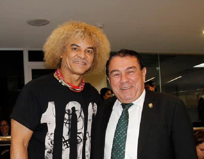 «Pibe» Valderrama y Reynaldo Carballo trabajan en pro de la juventud salvadoreña