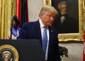 Comisión judicial aprueba los dos cargos de juicio político contra Trump