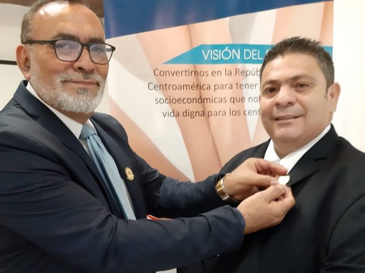 Juramentan a nuevo Presidente de Partido Unionista Centroamericano Capitulo El Salvador