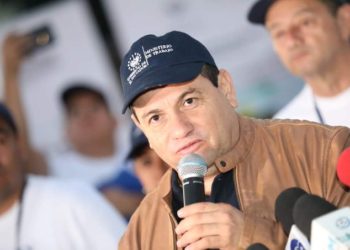 Rolando Castro hace duros reclamos al FMLN por adjudicarse los resultados de la gira del presidente Bukele por China