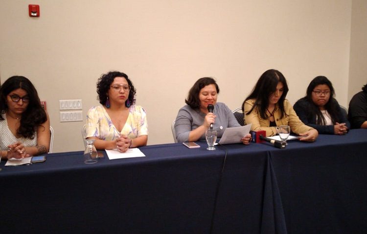 Colectivo feminista exige despido de profesor de la UES por supuesta agresión sexual a estudiantes