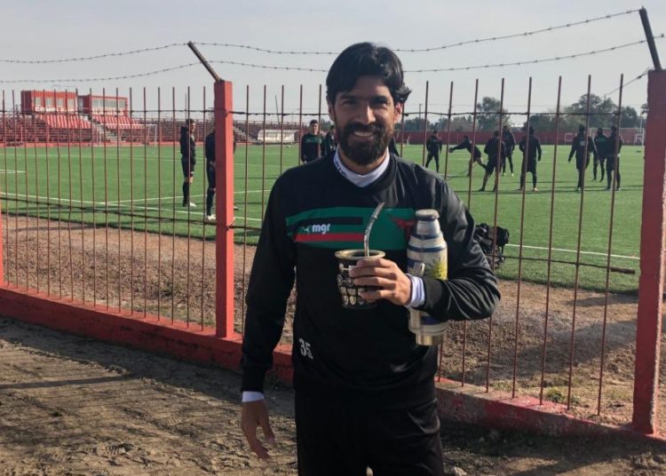 Otro récord en la carrera de Sebastián Abreu, será jugador y técnico en el mismo club uruguayo