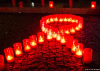 En el Día Mundial de la Lucha contra el sida exponen avances para eliminar el virus