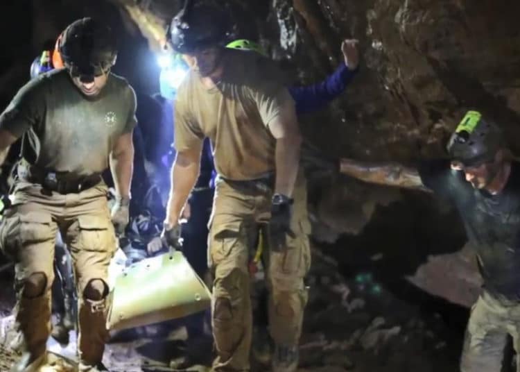 Por infección que contrajo en la cueva, muere uno de los rescatistas de los niños de Tailandia