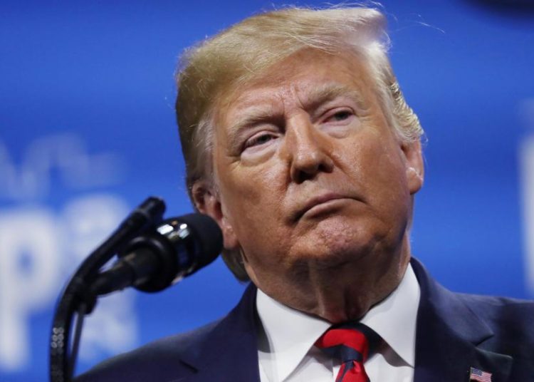 Demócratas acusan a Trump por abuso de poder y obstrucción de la justicia