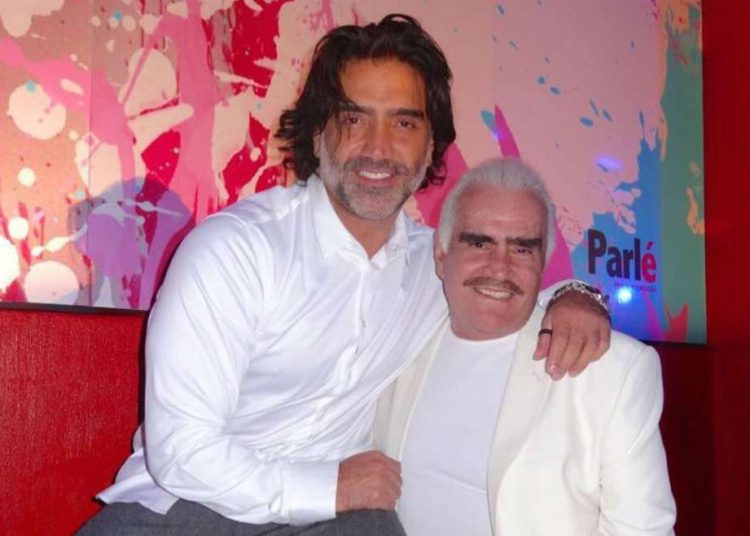 Según revista TV Notas Vicente Fernández lucha de nuevo contra el cáncer y desheredó al “Potrillo”