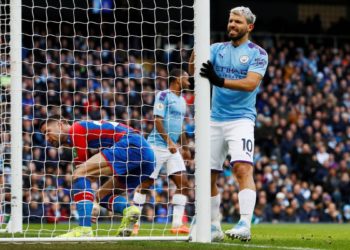 Demasiado ‘bunga bunga’ para un City con poco fútbol