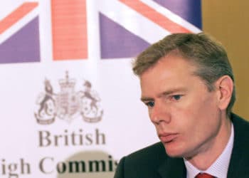 Irán confirma la detención del embajador de Reino Unido y su posterior liberación tras ser identificado