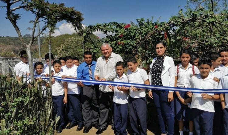 (VIDEO) Alcalde Héctor Orellana apoya construcción de Huerto Orgánico Municipal