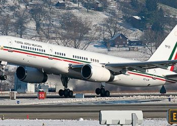 (VIDEO) Lanzan la cumbia de la rifa del avión presidencial mexicano