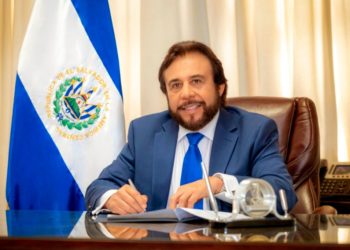 Vicepresidente Ulloa promueve en Chile los derechos económicos y la autonomía de las mujeres salvadoreñas