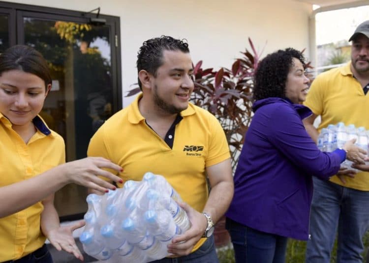 Gobierno pagará $0.05 por cada botella de plástico durante campaña “Reto Recicla” en CIFCO