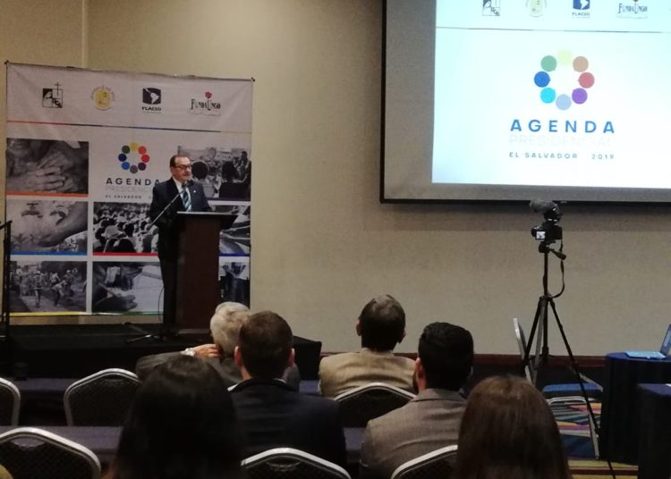 Fundaungo presenta propuestas de políticas públicas en materia de seguridad social