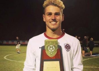 Joven futbolista muere ahogado y su cuerpo devorado por tiburones en Australia