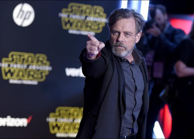 Mark Hamill borra su cuenta de Facebook como protesta contra la red social