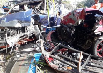Aparatoso accidente de tránsito deja seis lesionados en Soyapango