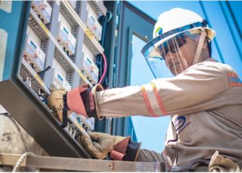 AES impulsa la digitalización de los servicios de distribución eléctrica en El Salvador