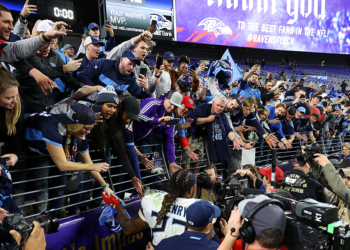 Aficionado pierde la vida en medio de un partido de la NFL entre Titans y Ravens