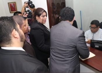 FGR presenta solicitud de antejuicio contra Norman Quijano por fraude electoral y agrupaciones ilícitas