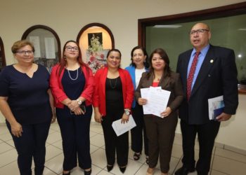 Buscan regular tasas de interés para «adelantos salariales» otorgados por bancos