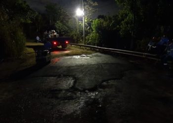 Habilitan paso de vehículos en calle a Mariona