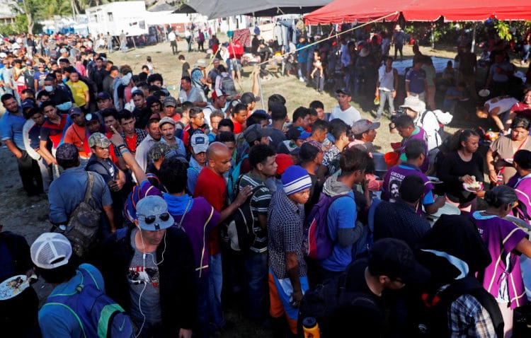 Caravana migrante hondureña no pudo ingresar a México