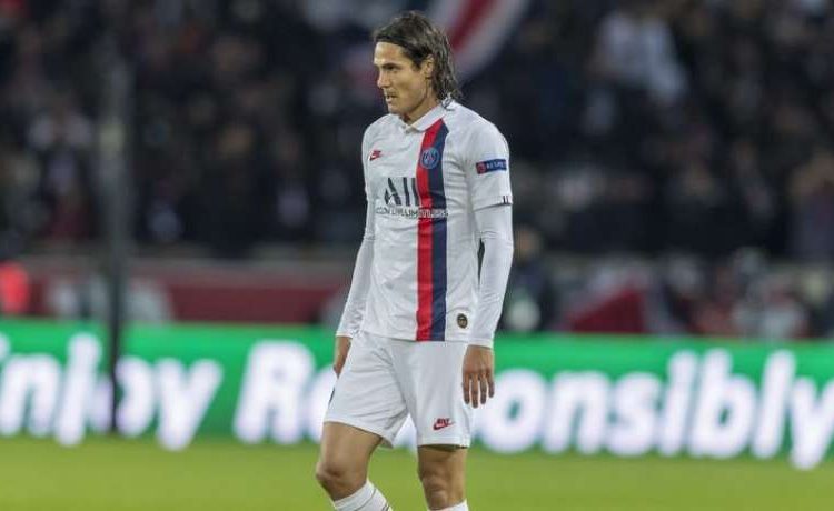 El director deportivo del PSG confirmó el deseo de Edinson Cavani de dejar al club