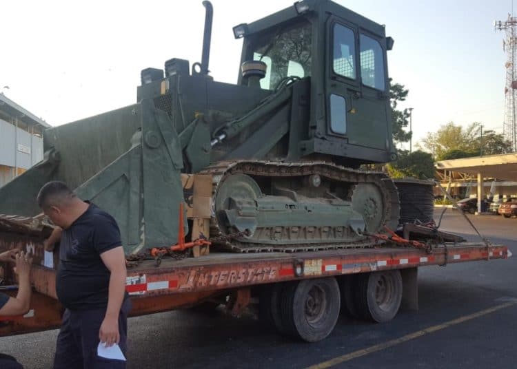 Sujetos pretendían ingresar maquinaria pesada de contrabando por punto ciego de Ahuachapán