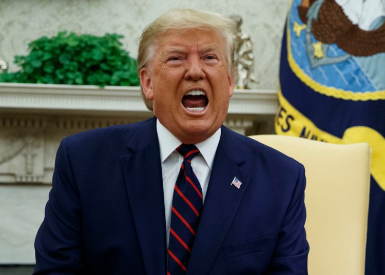 La Cámara de Representantes aprueba enviar al Senado la acusación a Trump en el marco del juicio político